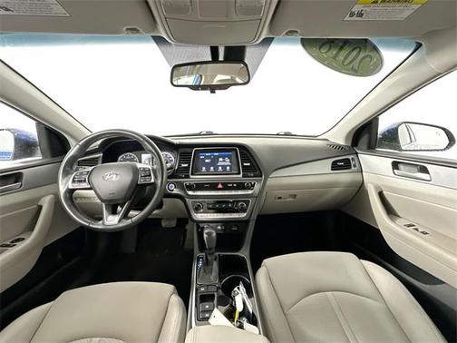 2018 Hyundai SONATA SEL