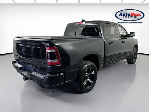 Diamond Black Crystal Pearlcoat 2019 RAM 1500 Big Horn