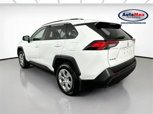 2020 Toyota RAV4 LE