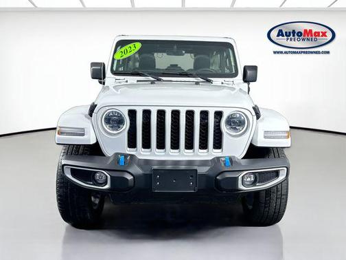 Bright White Clearcoat 2023 Jeep Wrangler 4xe Sahara