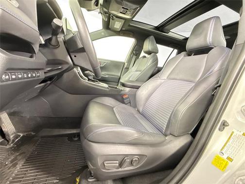2023 Toyota RAV4 Hybrid SE
