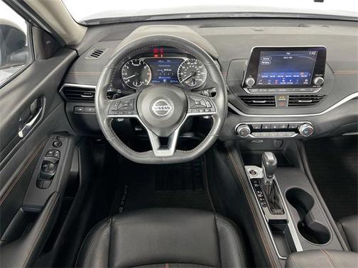 2022 Nissan Altima SR FWD