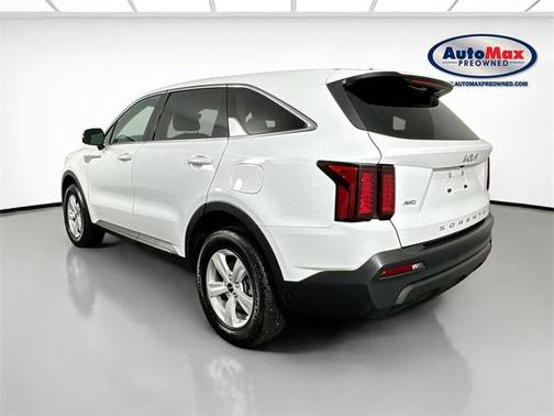 2022 Kia Sorento LX