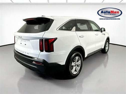 2022 Kia Sorento LX