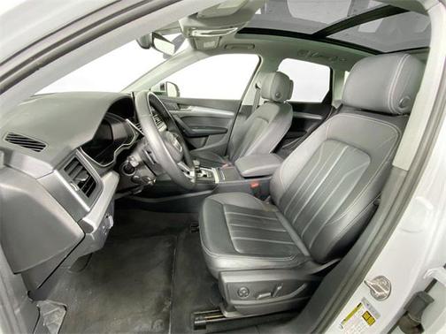 2023 Audi Q5 45 S line Premium Plus