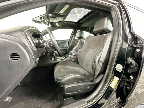 Pitch Black Clearcoat 2022 Dodge Charger GT