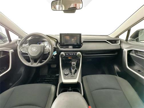 2022 Toyota RAV4 Hybrid LE