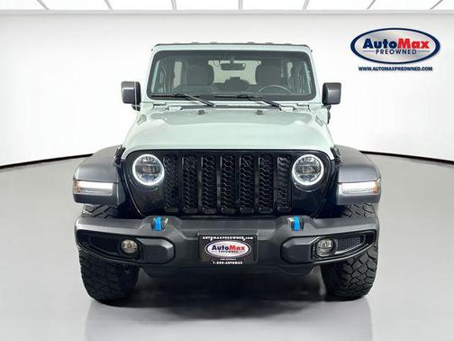 Earl Clearcoat 2023 Jeep Wrangler 4xe Willys