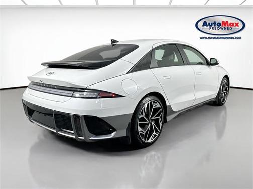 2024 Hyundai IONIQ 6 SEL