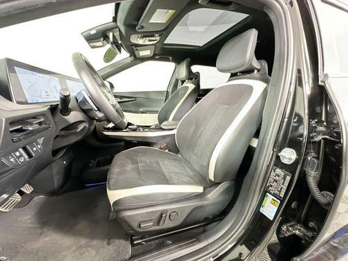 Aurora Black Pearl 2023 Kia EV6 GT-Line