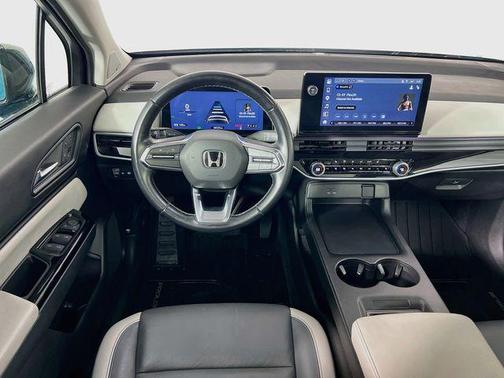 North Shore Pearl 2024 Honda Prologue Touring