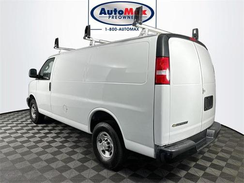 2022 Chevrolet Express 2500 RWD 2500 Regular Wheelbase WT