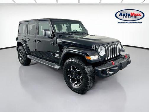Black Clearcoat 2019 Jeep Wrangler Unlimited Sahara