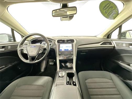2020 Ford Fusion Hybrid SE