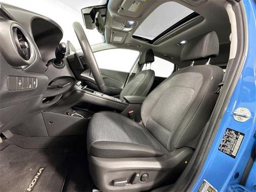2022 Hyundai KONA EV SEL