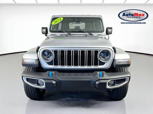 Silver Zynith Clearcoat 2024 Jeep Wrangler 4xe Sahara