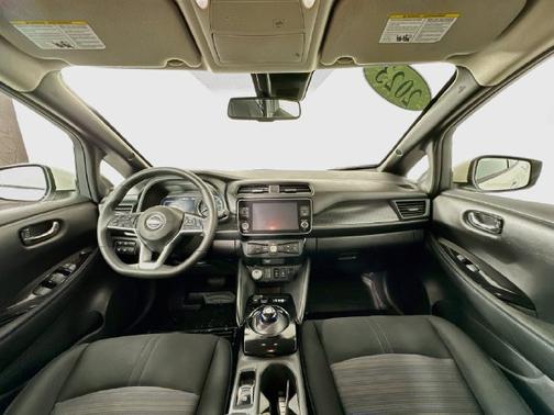 Pearl White Tricoat 2023 Nissan Leaf SV PLUS
