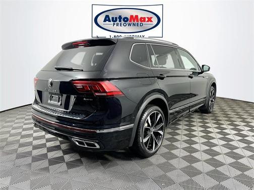 2022 Volkswagen Tiguan 2.0T SEL R-Line 4MOTION