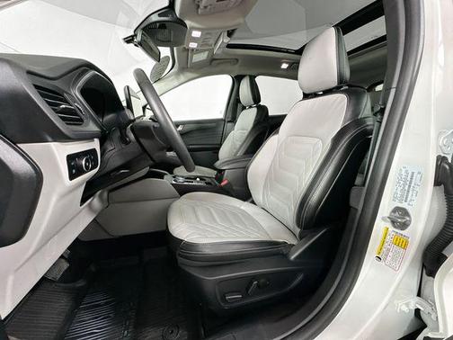 Star White Metallic Tri-Coat 2024 Ford Escape PHEV Base