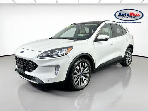 Star White Metallic Tri-Coat 2020 Ford Escape Titanium