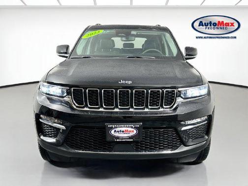 Diamond Black Crystal Pearlcoat 2023 Jeep Grand Cherokee 4xe Base