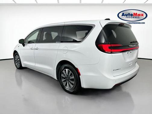 Bright White Clearcoat 2023 Chrysler Pacifica Hybrid Touring L