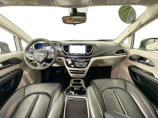 Bright White Clearcoat 2023 Chrysler Pacifica Hybrid Touring L
