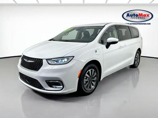 Bright White Clearcoat 2023 Chrysler Pacifica Hybrid Touring L