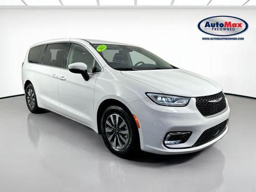Bright White Clearcoat 2023 Chrysler Pacifica Hybrid Touring L
