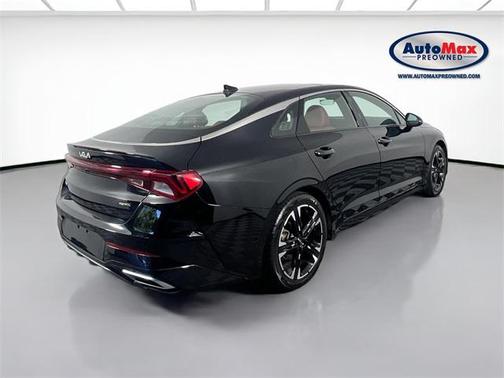 2022 Kia K5 GT-Line