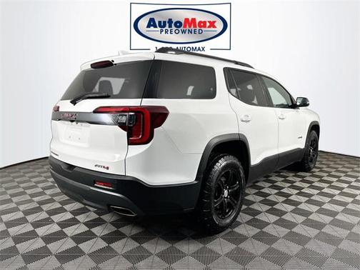 2022 GMC Acadia AWD AT4