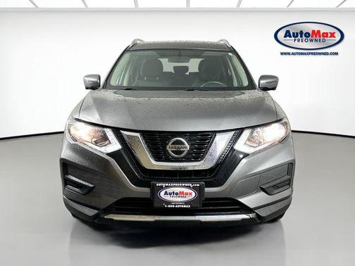 Gun Metallic 2018 Nissan Rogue SV