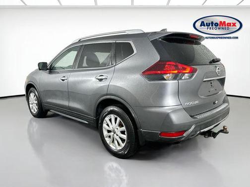 Gun Metallic 2018 Nissan Rogue SV