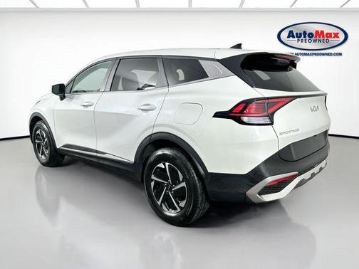 Snow White Pearl 2023 Kia Sportage Hybrid LX