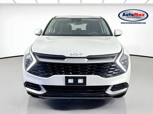 Snow White Pearl 2023 Kia Sportage Hybrid LX