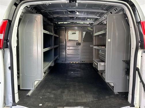 2022 Chevrolet Express 2500 RWD 2500 Regular Wheelbase WT