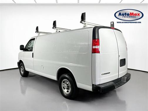 2022 Chevrolet Express 2500 RWD 2500 Regular Wheelbase WT