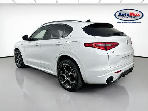2023 Alfa Romeo Stelvio Veloce AWD