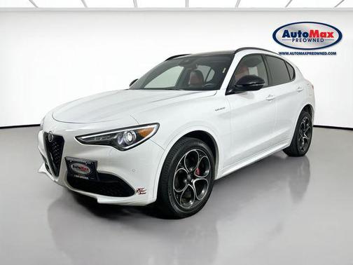 2023 Alfa Romeo Stelvio Veloce AWD