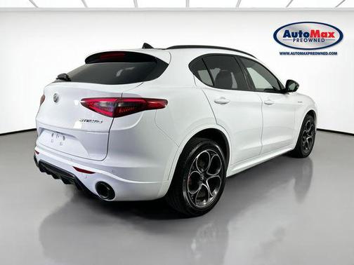 2023 Alfa Romeo Stelvio Veloce AWD