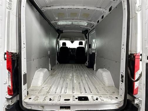2022 Ford Transit-250 Base
