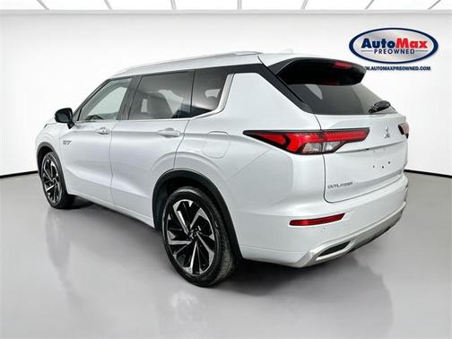 2023 Mitsubishi Outlander PHEV SEL