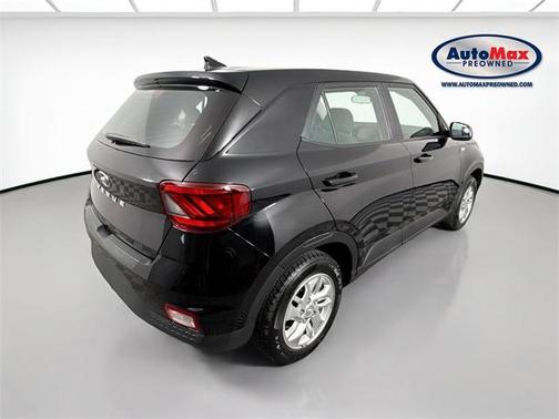 2022 Hyundai VENUE SE