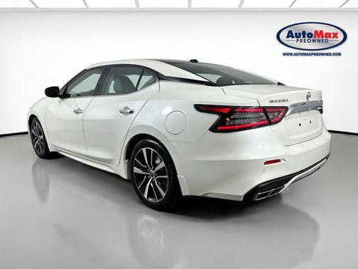 2023 Nissan Maxima SL