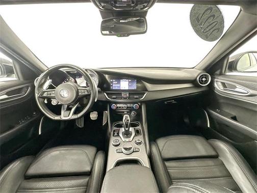 2022 Alfa Romeo Giulia Veloce