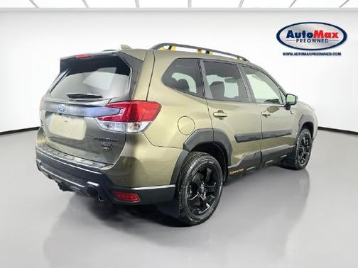 Autumn Green Metallic 2022 Subaru Forester Base