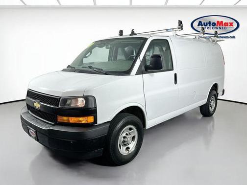 Summit White 2022 Chevrolet Express 2500 Work Van