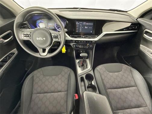 2022 Kia Niro LX