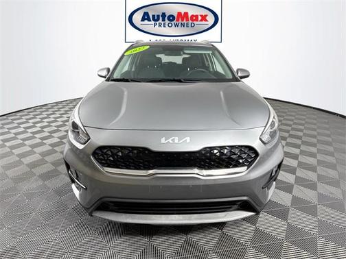 2022 Kia Niro LX