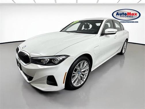 2024 BMW 330e Base